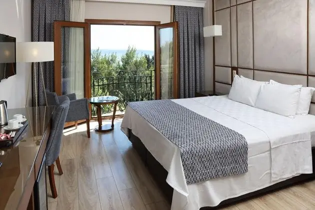 Standart Oda, Göl Manzaralı