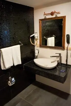 Standart Oda, Göl Manzaralı