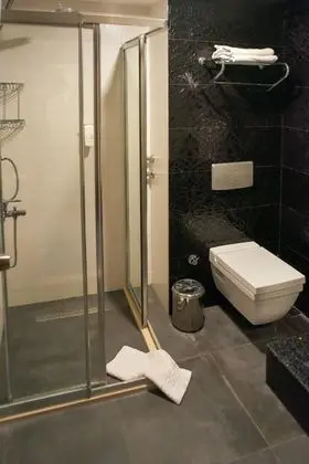 Standart Oda, Göl Manzaralı