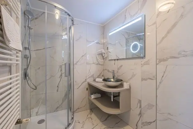 Premium Tek Büyük veya İki Ayrı Yataklı Oda, Balkon