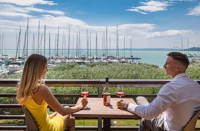 Premium Tek Büyük veya İki Ayrı Yataklı Oda, Göl Manzaralı