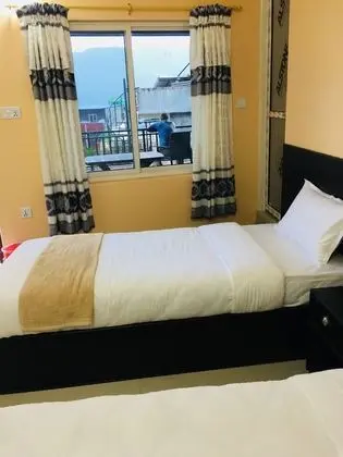 Tek Büyük Yataklı Oda, Balkon