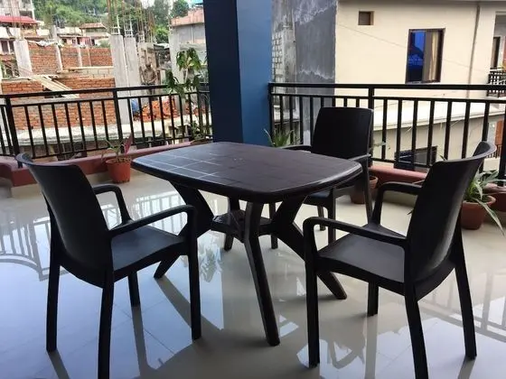 Tek Büyük Yataklı Oda, Balkon
