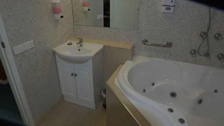 Standard Oda, Jakuzi (Spa Room)