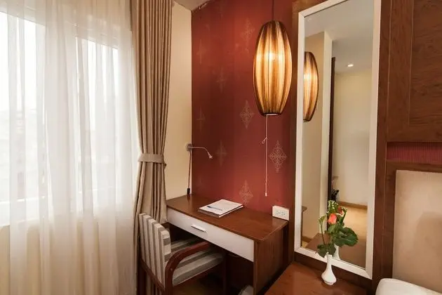 Deluxe Tek Büyük Yataklı Oda, Şehir Manzaralı