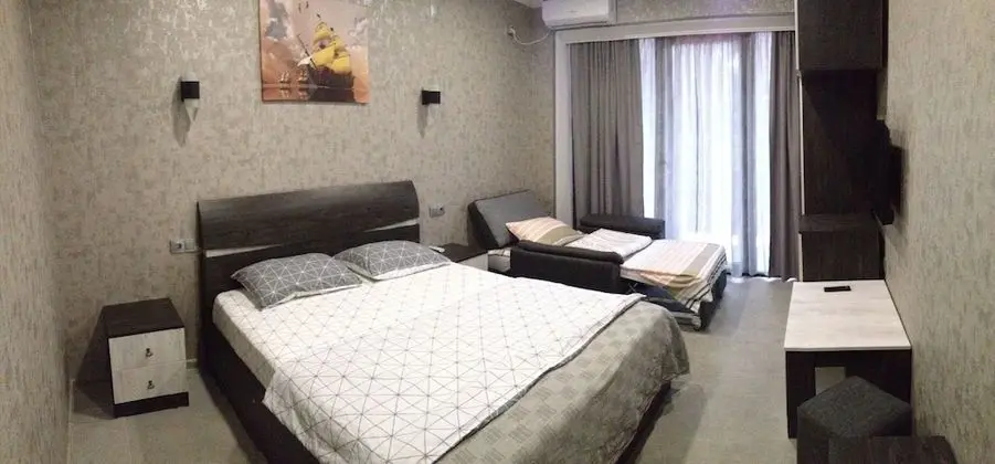 Luxury Tek Büyük Yataklı Oda, 1 Büyük (Queen) Boy Yatak ve Çekyat, Balkon, Kısmi Deniz Manzaralı