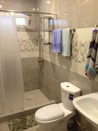 Luxury Üç Kişilik Oda, 1 Büyük (Queen) Boy Yatak ve Çekyat, Balkon, Kısmi Deniz Manzaralı