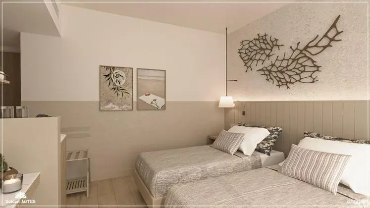 https://images.etstur.com/imgproxy/resize/2560x1440/files/images/hotelImages/etsrooms/517424/Golden_Lotus_Hotel_20260209120110_2.jpeg