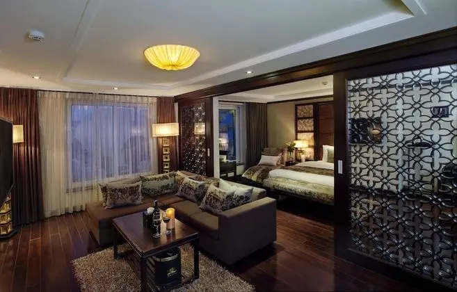 Luxury Süit, Şehir Manzaralı