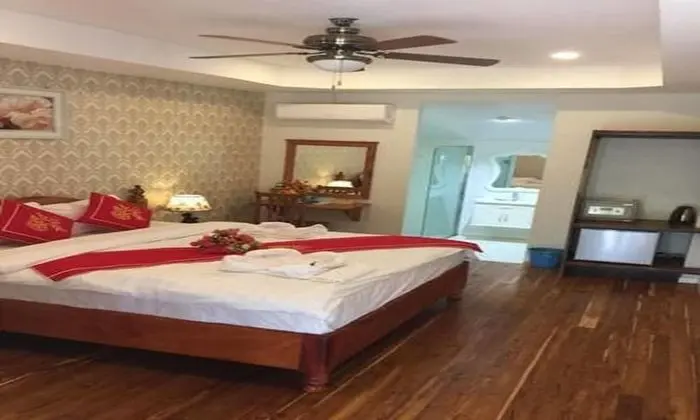 Deluxe Double Room with Balcony River View