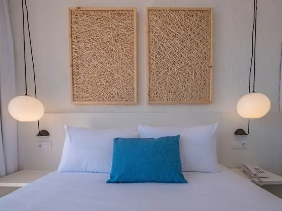 Premium Tek Büyük Yataklı Oda