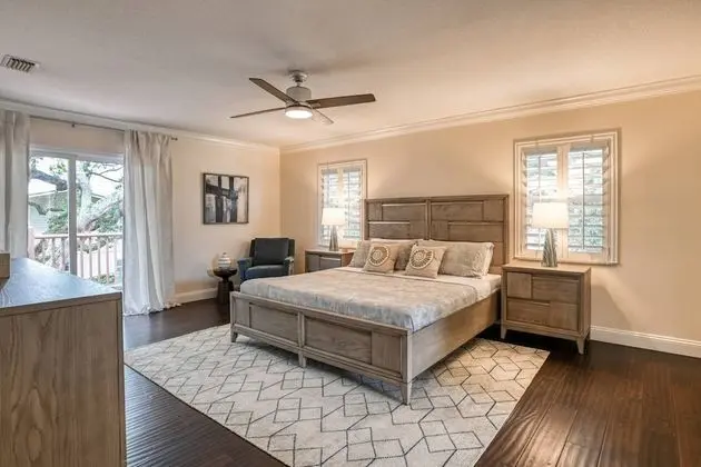 Ev (Golden Mile Beach Retreat)