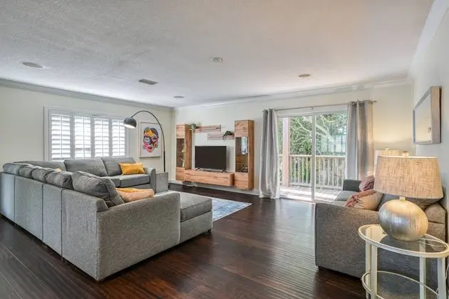 Ev (Golden Mile Beach Retreat)