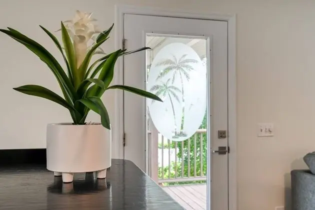 Ev (Golden Mile Beach Retreat)