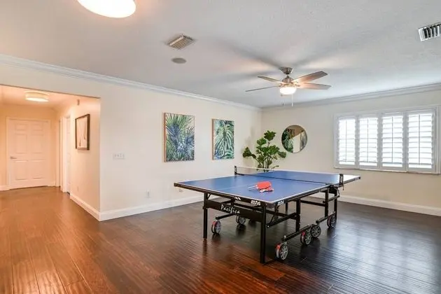 Ev (Golden Mile Beach Retreat)