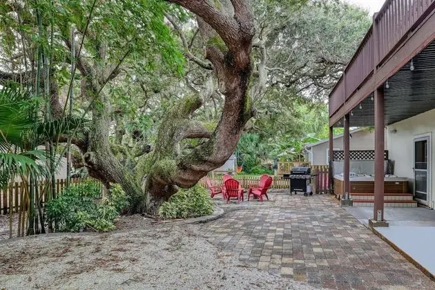 Ev (Golden Mile Beach Retreat)