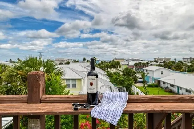 Ev (Golden Mile Beach Retreat)