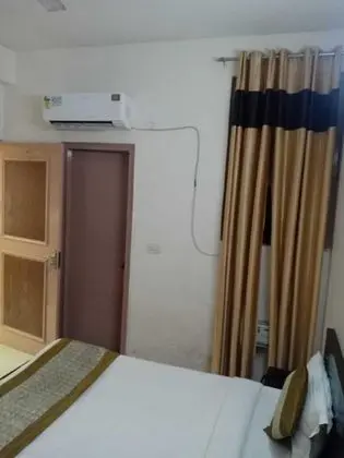 Classic Tek Büyük Yataklı Oda