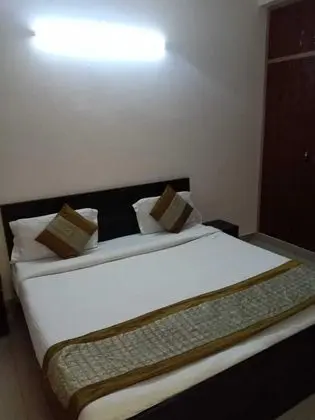 Classic Tek Büyük Yataklı Oda