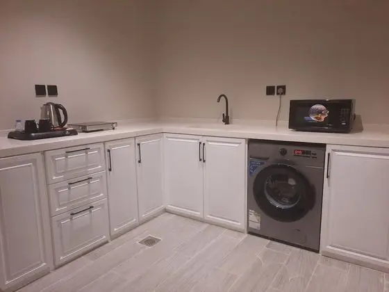 Deluxe Tek Büyük Yataklı Oda, 1 Çift Kişilik Yatak, Mutfak, Şehir Manzaralı