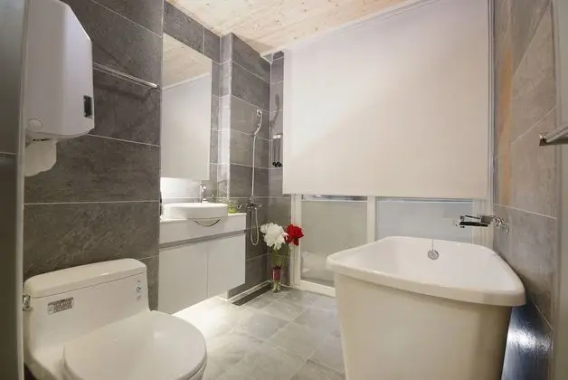 Deluxe Tek Büyük Yataklı Oda