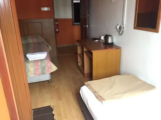 Basic Üç Kişilik Oda, Birden Çok Yatak