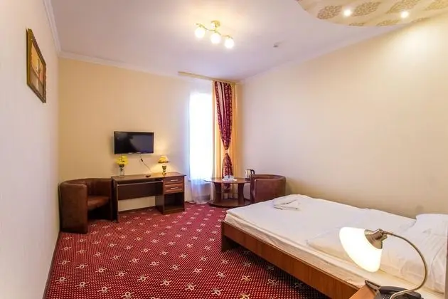 Comfort Tek Büyük Yataklı Oda