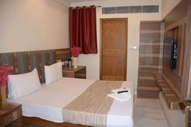 Deluxe Tek Büyük Yataklı Oda, 1 En Büyük (King) Boy Yatak, Özel Banyo