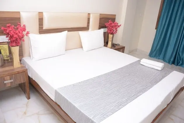 Deluxe Üç Kişilik Oda, 2 Yatak Odası, Özel Banyo, Şehir Manzaralı