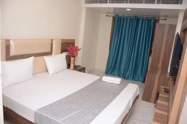 Deluxe Üç Kişilik Oda, 2 Yatak Odası, Özel Banyo, Şehir Manzaralı