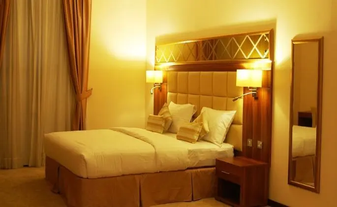 Queen Suite