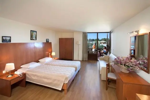 Superior Oda, Balkon