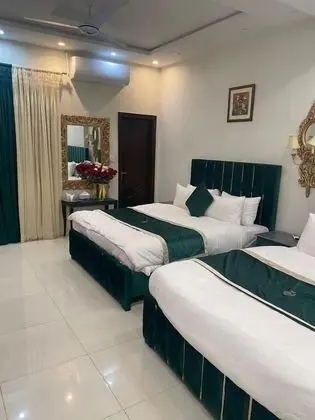 Deluxe Üç Kişilik Oda