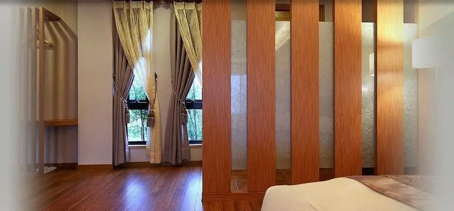 Tek Büyük Yataklı Oda, Göl Manzaralı