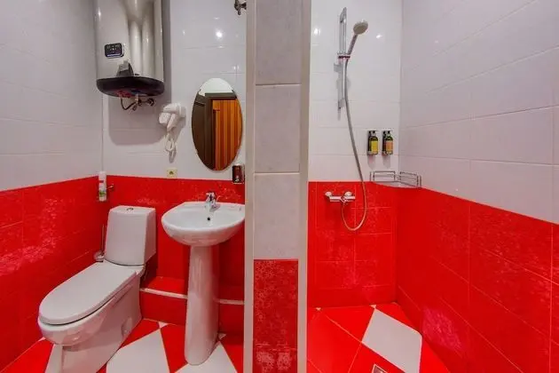 Basic Tek Büyük veya İki Ayrı Yataklı Oda