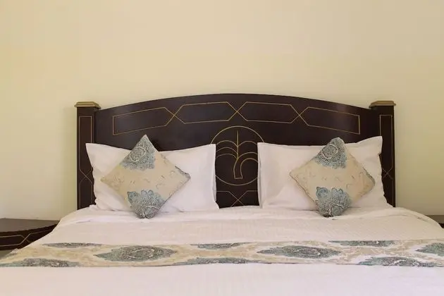 Deluxe Palm Room