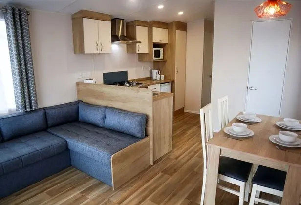Deluxe Karavan