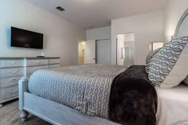 ACO PREMIUM – 8Bd with Private Pool and Spa (1904)