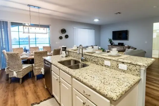 ACO PREMIUM – 8Bd with Private Pool and Spa (1904)