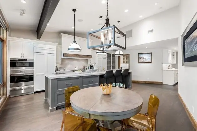 Ev, Birden Çok Yatak, Sıcak Su Havuzu, Dağ Manzaralı