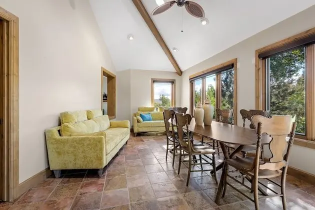 Ev, Birden Çok Yatak, Sıcak Su Havuzu, Dağ Manzaralı