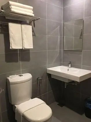 Business Tek Büyük Yataklı Oda