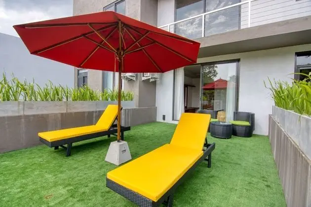 Luxury Tek Büyük Yataklı Oda, Sigara İçilmez, Bahçe Manzaralı