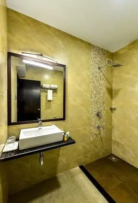 Premium Tek Büyük Yataklı Oda
