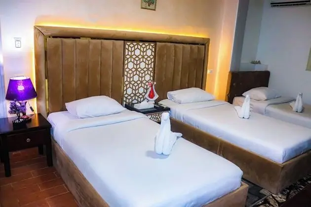 Deluxe Üç Kişilik Oda