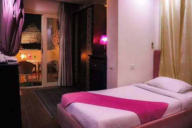 Pyramids View Double or Twin Room