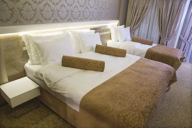 Standard Üç Kişilik Oda, Özel Banyo, Şehir Manzaralı