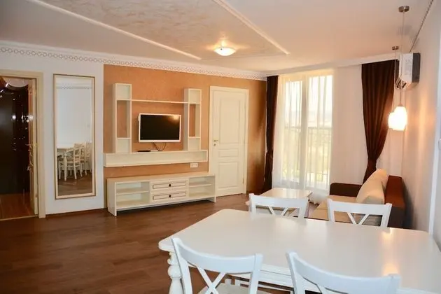 Apart Daire, 1 Yatak Odası, Balkon, Park Manzaralı