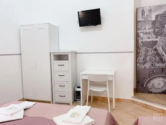 Deluxe Üç Kişilik Oda, Banyolu/Duşlu