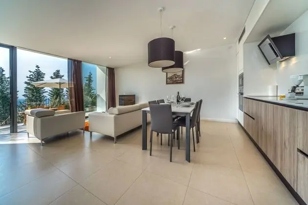 Apart Daire, 2 Yatak Odası, Balkon, Kısmi Deniz Manzaralı